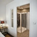 Hotel Henri Iv 3*