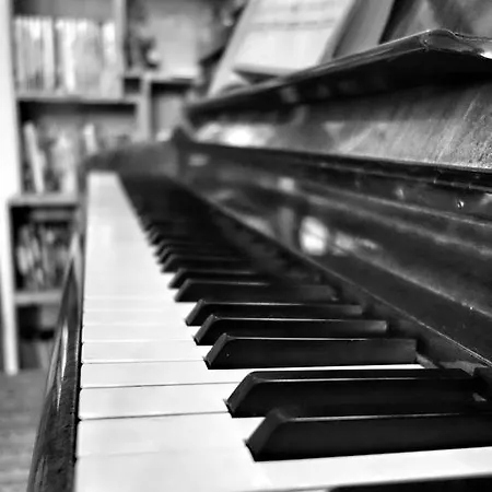 Henri Iv Hotel Nérac