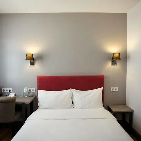 Hotel Henri Iv