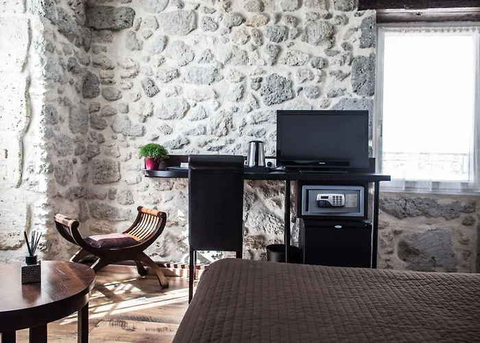 Henri Iv Hotel Nérac