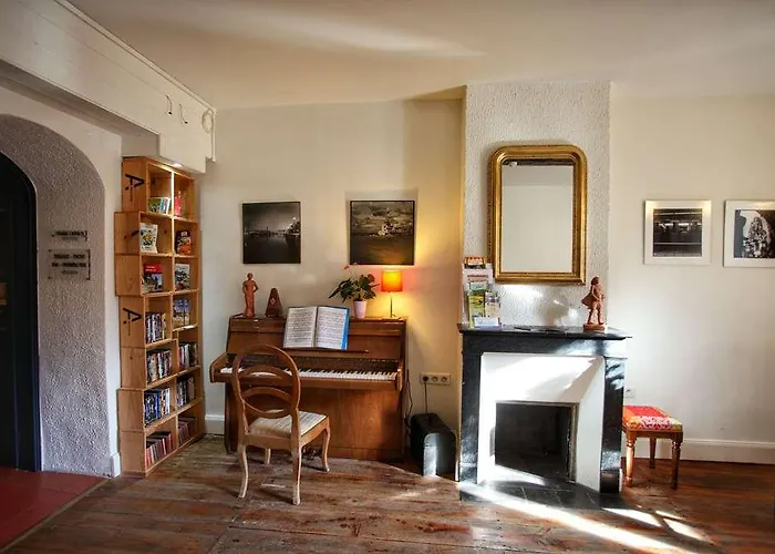 Отель Henri Iv 3*